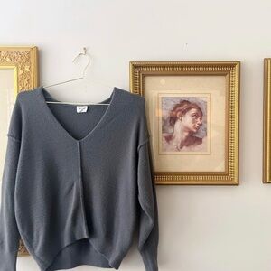 Wilfred Greyish/Blue Sweater